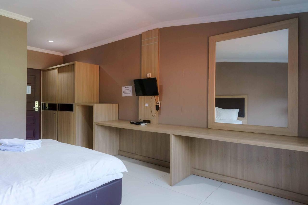 Koolkost Syariah At Taman Simprug Cikarang Hotell Bekasi Eksteriør bilde